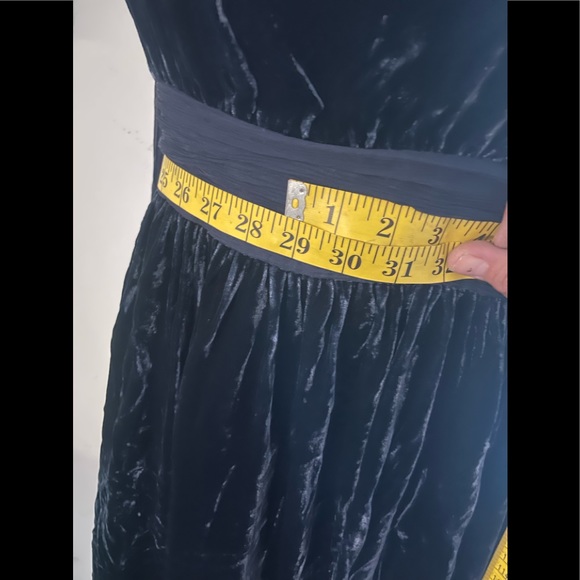 CIRCLE Navy Blue Velvet A-Line Dress - Picture 16 of 16